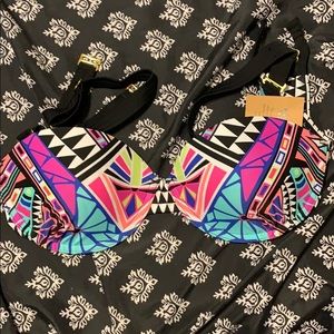 Swim Suits for All Bikini Geo Print Top! Size 10!